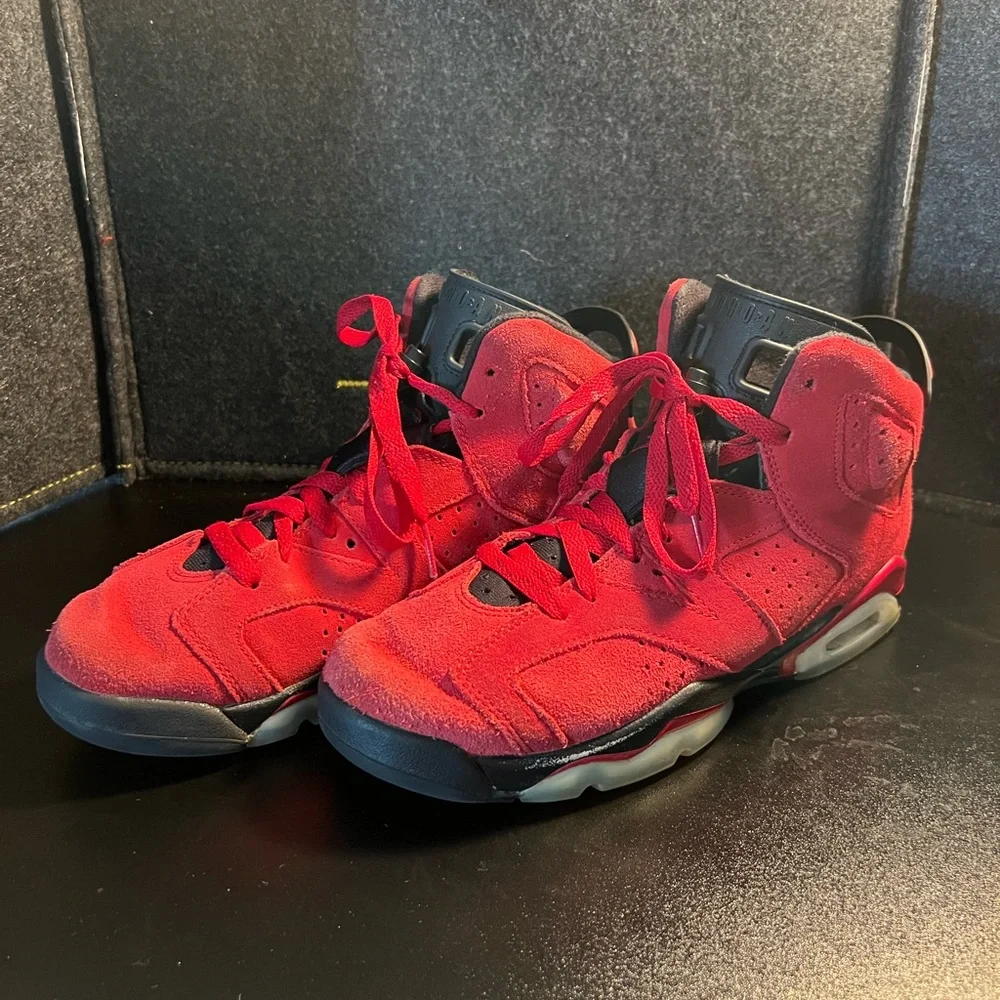Nike‎ Air Jordan 6 Retro Toro Bravo Boys Size 7Y Red Basketball Shoes Sneakers